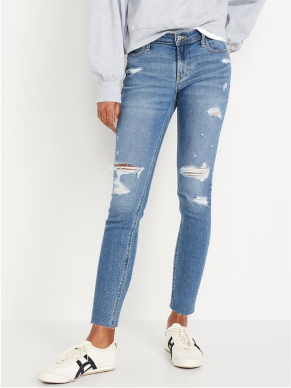 Old Navy Mid-Rise Rockstar Super-Skinny Ripped Ankle Jeans Size 6